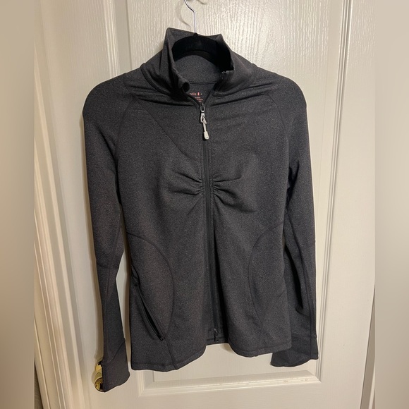 Zella Zip up - Picture 1 of 3